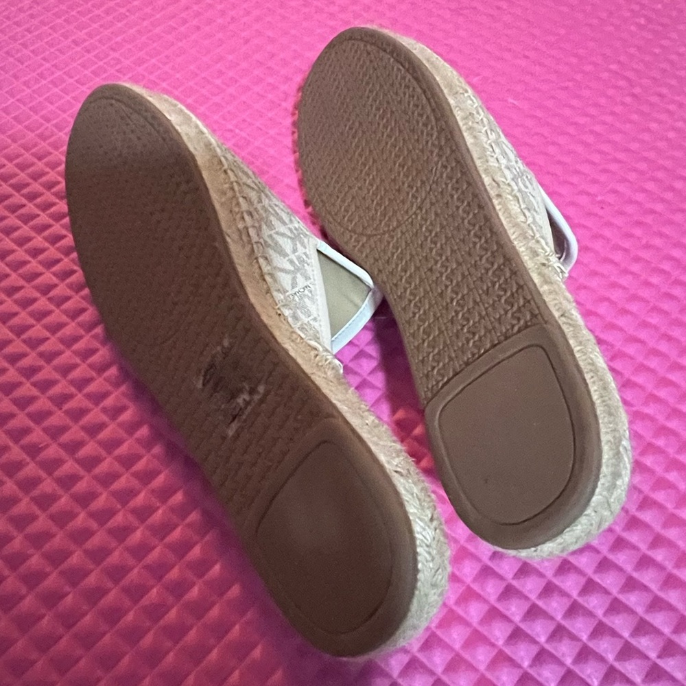 Michael Kors Vanilla Mule Size 10 M - Picture 4 of 4
